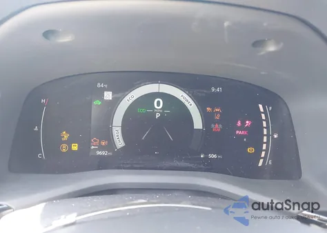 2025 Toyota Camry Le z USA, uszkodzony, nr VIN 4T1DAACK8SU118547